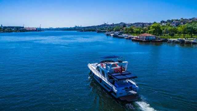 Pera - şehir ve yat