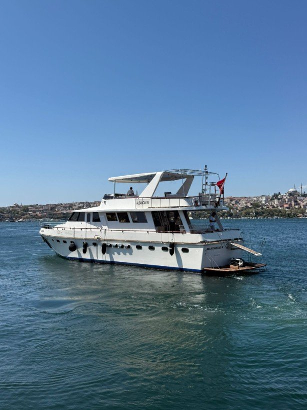 Alsancak - limanda sabah görüntüsü